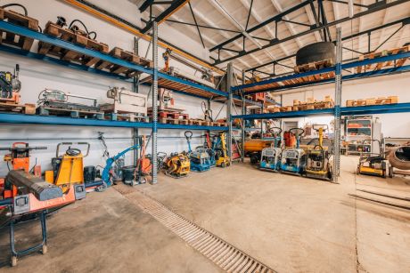 Kerouš půjčovna - Pelhřimov