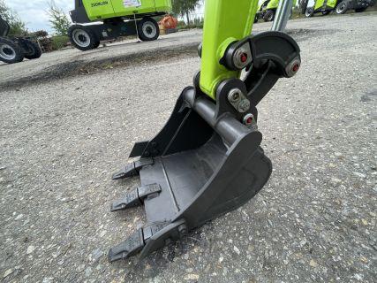 Kerouš - Zoomlion ZE18GU