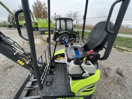 Kerouš - Zoomlion ZE18GU