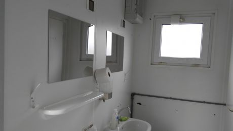 Sanitární kontejnery - uvnitř