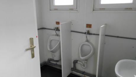 Sanitární kontejnery - uvnitř