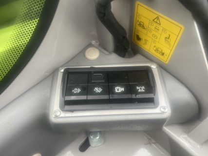 Smykový nakladač Zoomlion ZS090V