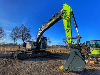 Kerouš - Zoomlion ZE225GN