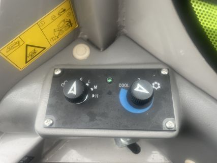 Kerouš - Zoomlion ZS090V